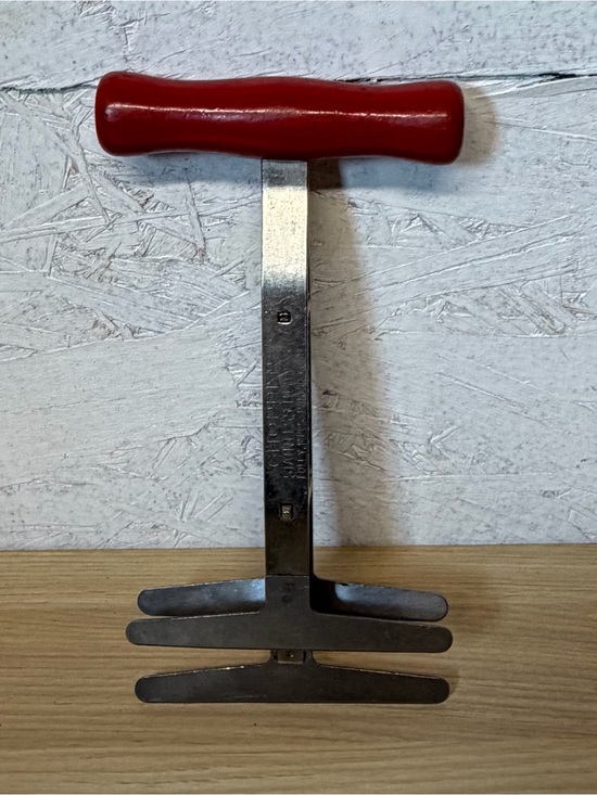 foley Other - Vintage Red-Handled Foley T-Shape Food Chopper